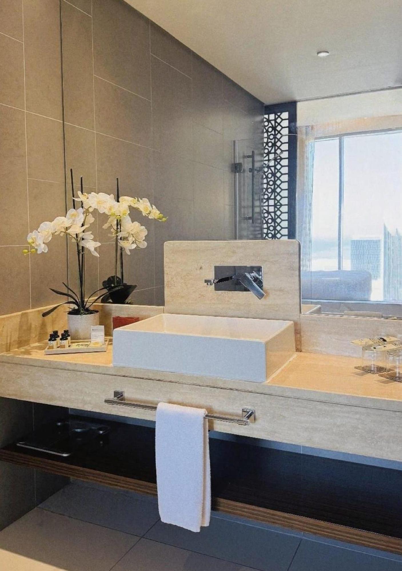 Fraser Suites Diplomatic Area Bahrain Manama Exterior photo Bathroom at the Four Seasons Hotel, London